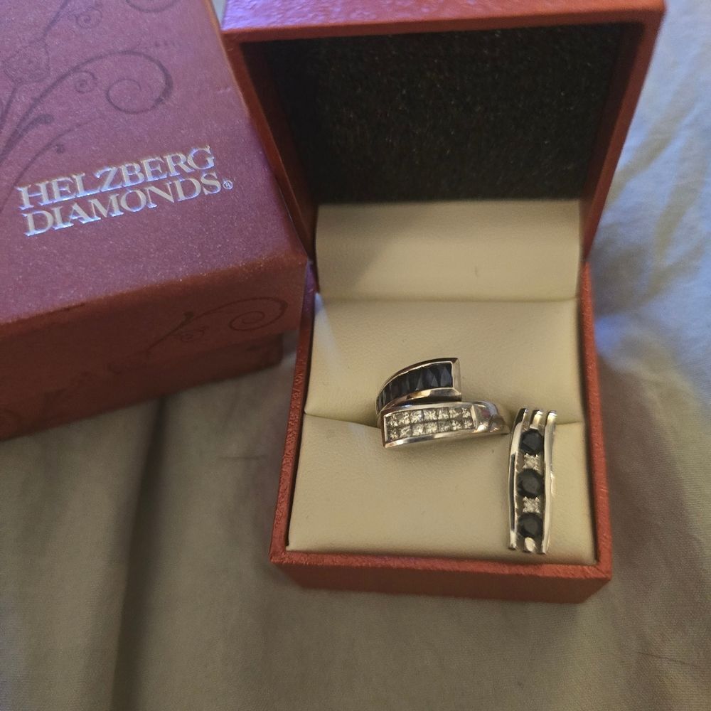 HELZBERG  DIAMONDS SAPPHIRE AND DIAMOND RING W/ MATCHING PENDANT